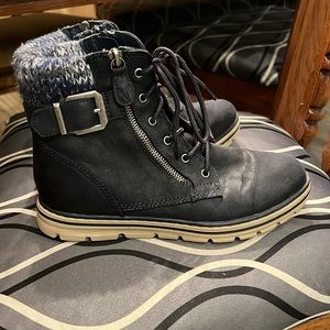 Cliffs by White Mountain Kelsie Black Shoes Booties Boots